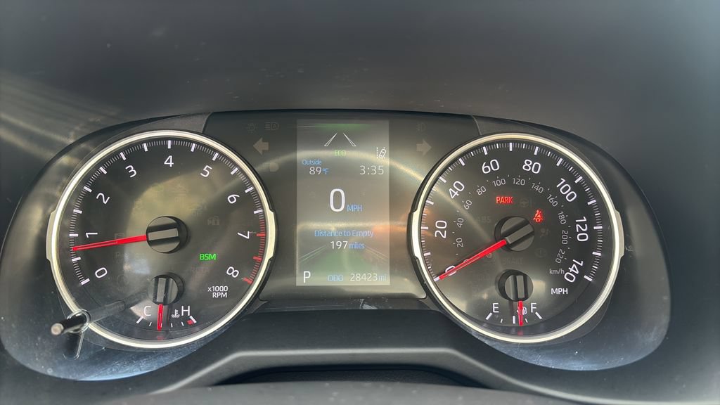 Used 2021 Toyota RAV4 XLE FWD image 22