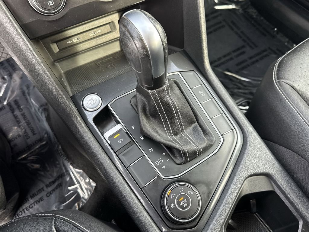 Used 2021 Volkswagen Tiguan SE image 21