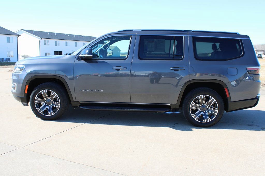 Used 2024 Jeep Wagoneer Series II image 19