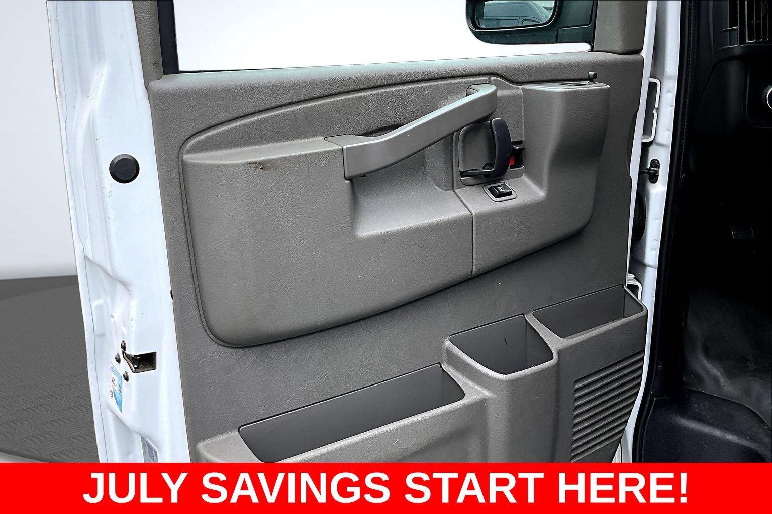Used 2021 GMC Savana 2500 w/ Driver Convenience Package RWD image 18