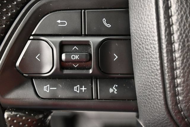 Used 2024 Toyota Tacoma SR5 AWD/4WD image 18