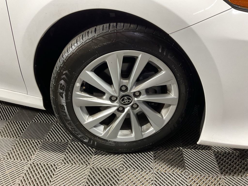 Used 2023 Toyota Camry LE AWD/4WD image 39