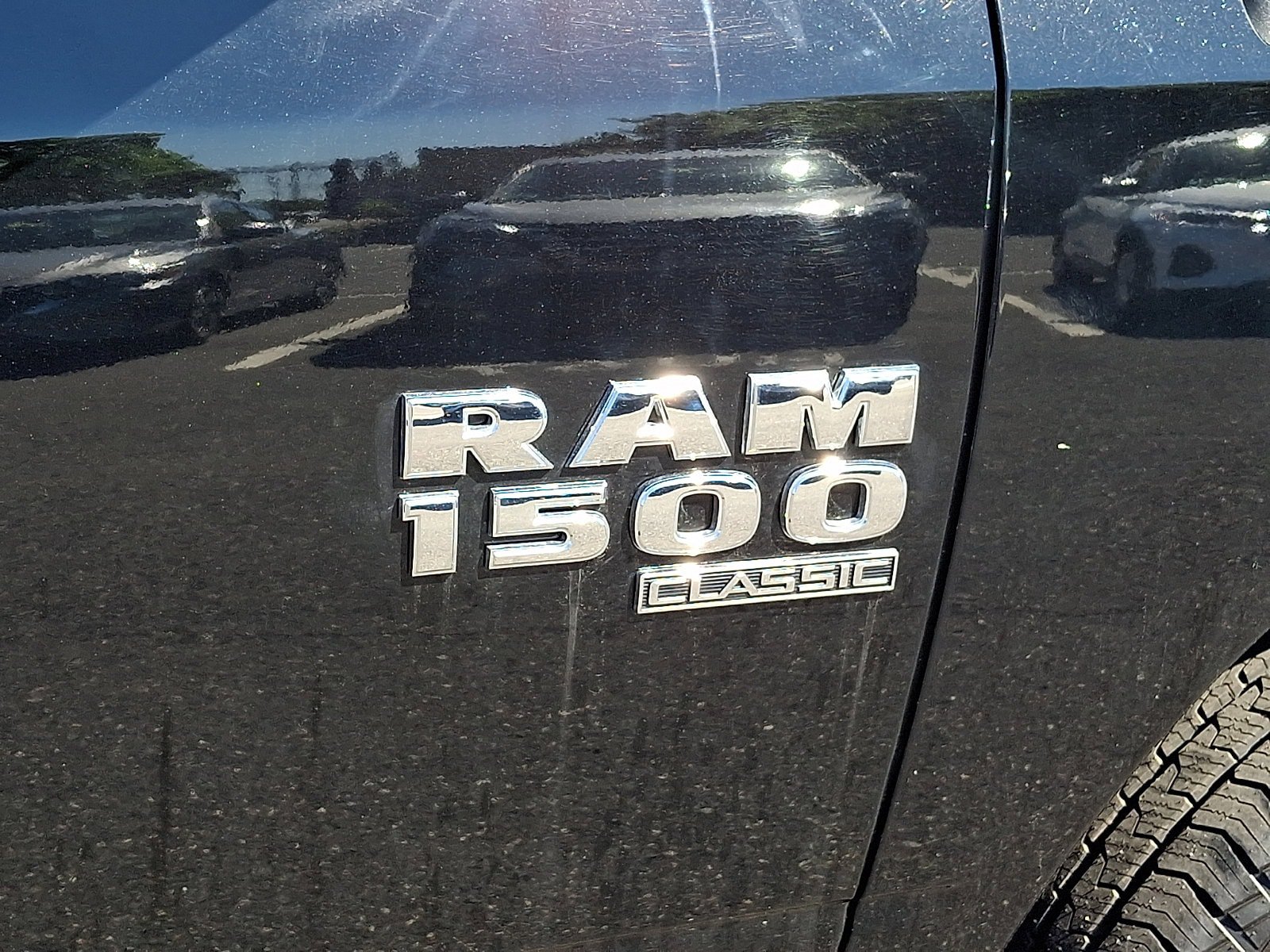 Used 2024 RAM 1500 Classic SLT AWD/4WD image 30