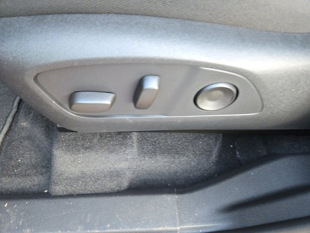 New 2025 GMC Acadia Elevation image 11