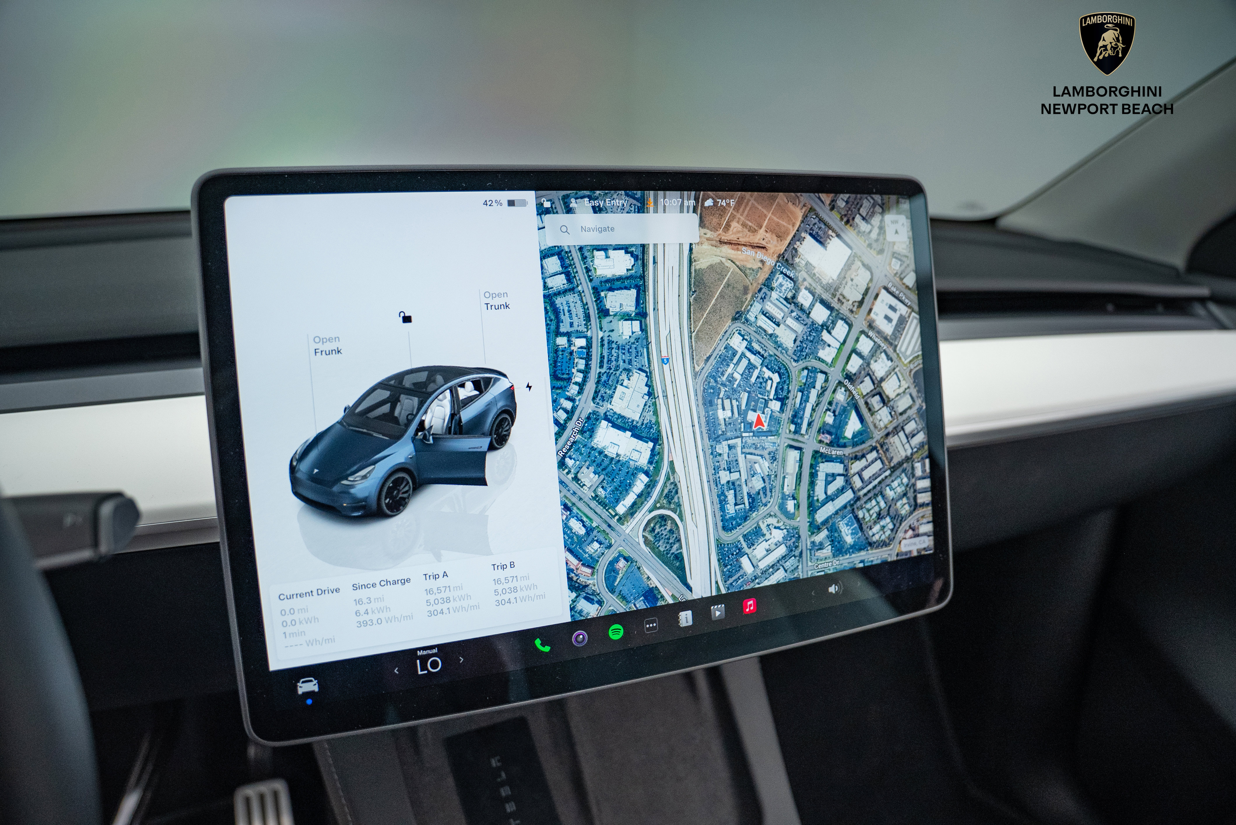 Used 2024 Tesla Model Y Performance image 23
