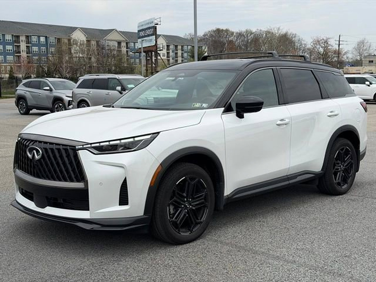 Certified 2026 INFINITI QX60 Sport w/ Dark Cargo Package image 3