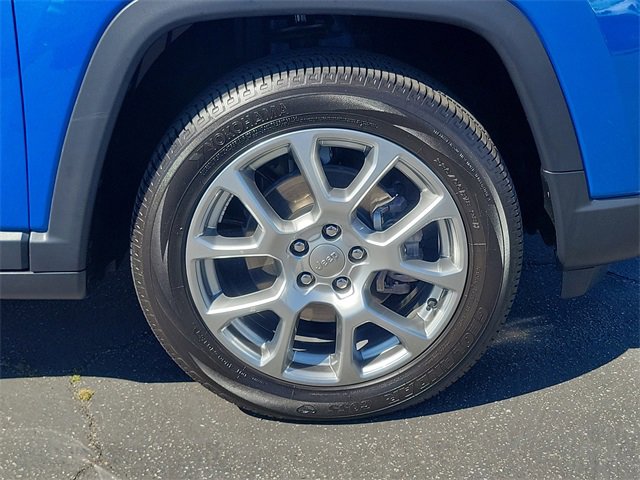 Certified 2022 Jeep Compass Latitude image 5