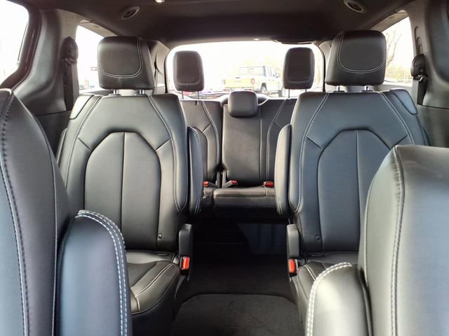 New 2026 Chrysler Pacifica Select image 27