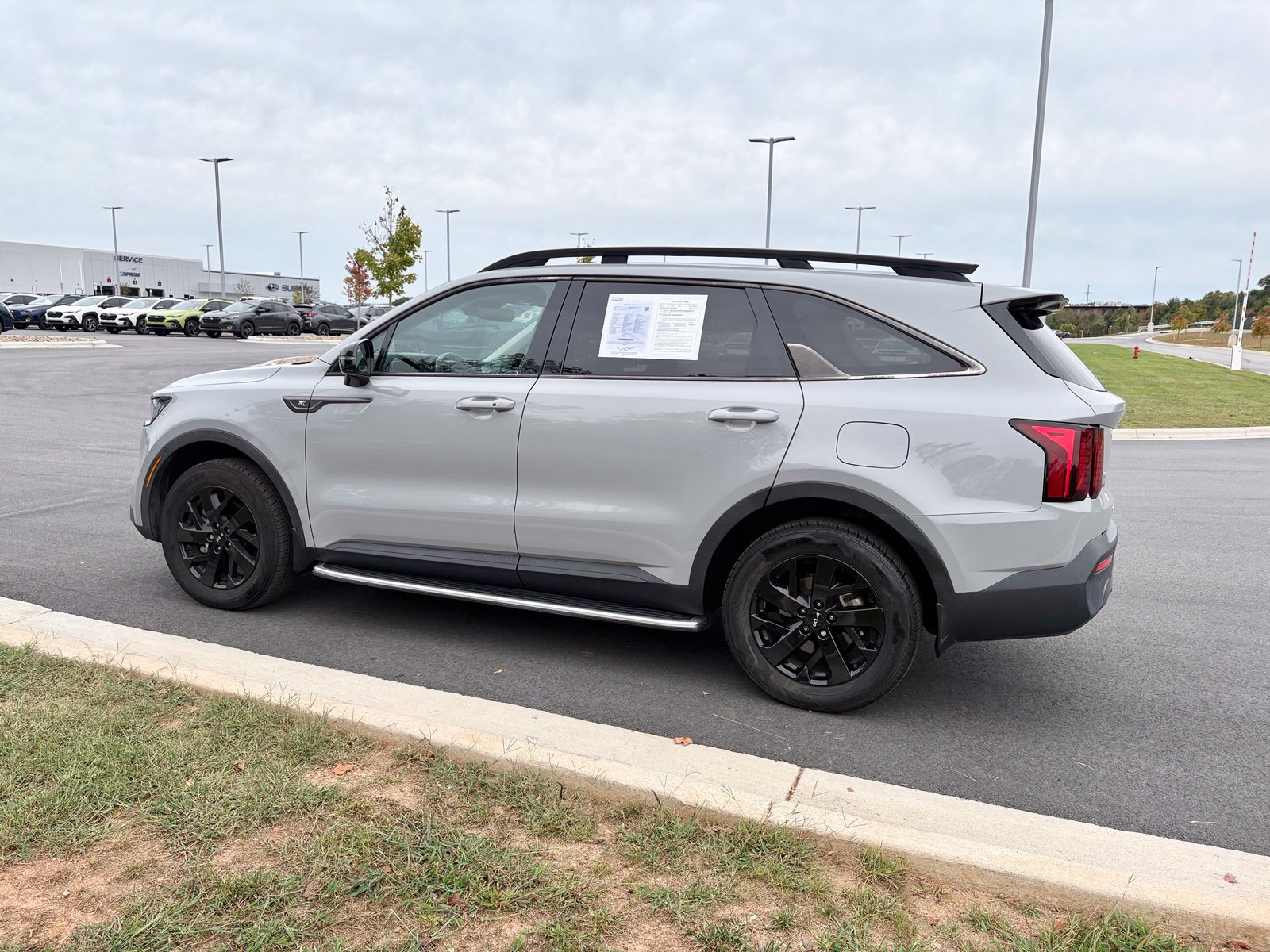 Used 2022 Kia Sorento S AWD/4WD image 5