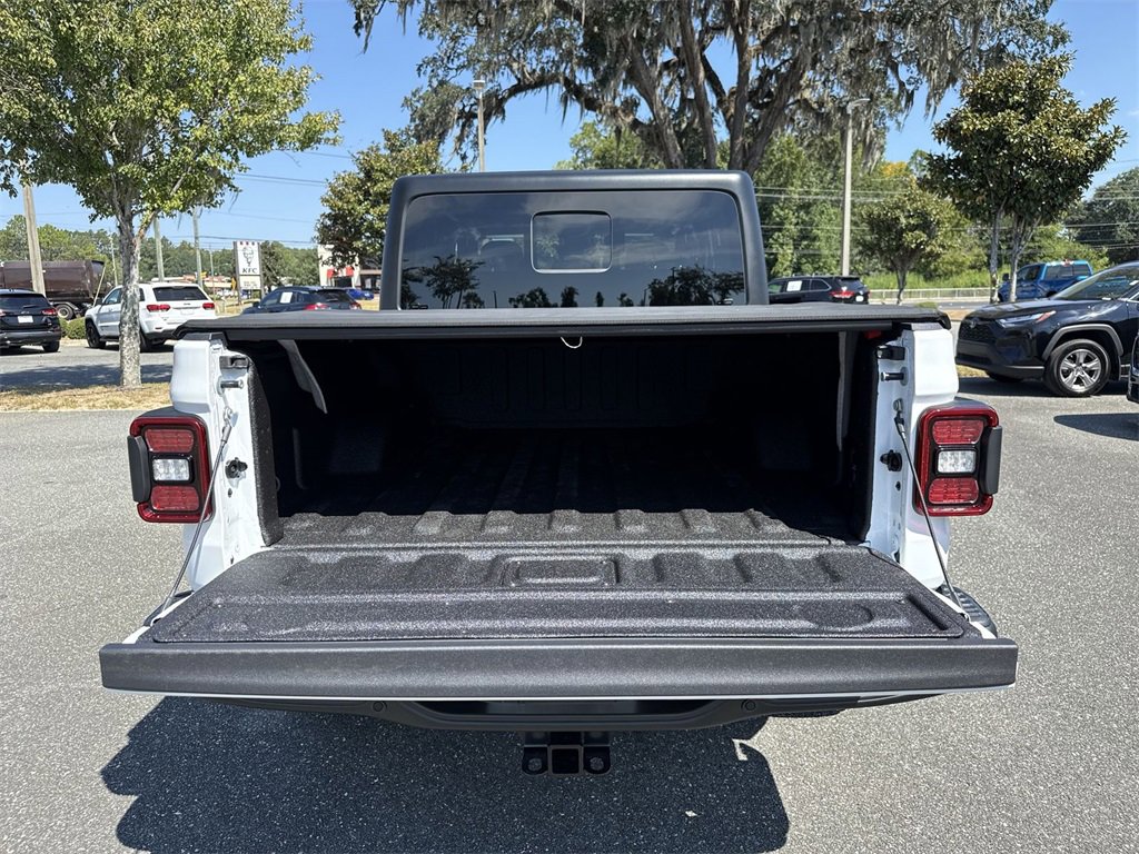 New 2025 Jeep Gladiator Mojave image 30