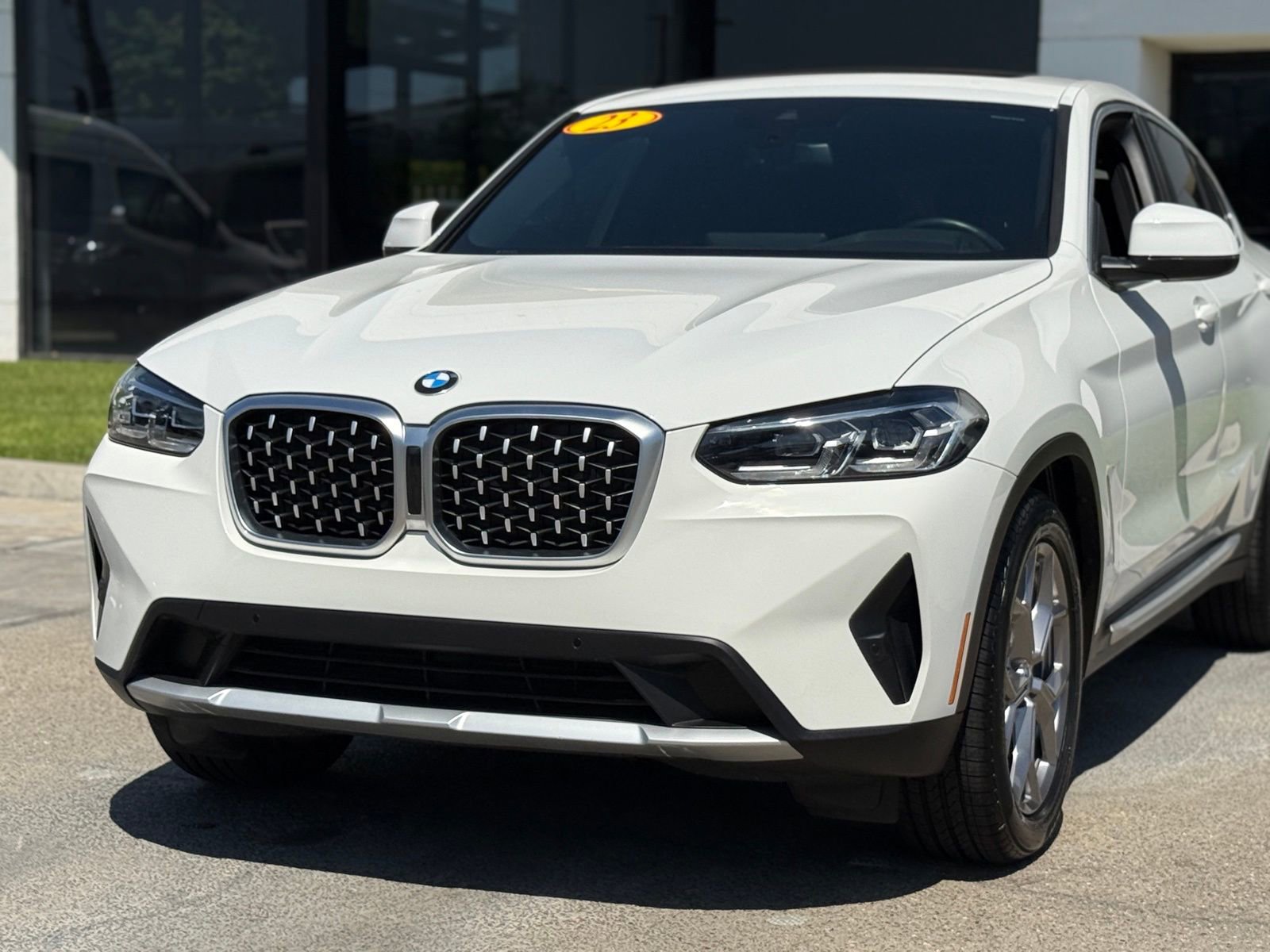 Used 2023 BMW X4 xDrive30i w/ Premium Package image 3