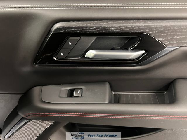 Used 2025 GMC Yukon XL AT4 Ultimate image 43