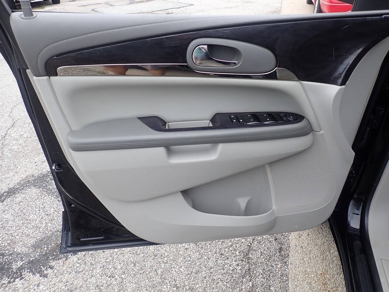Used 2017 Buick Enclave Convenience FWD image 10