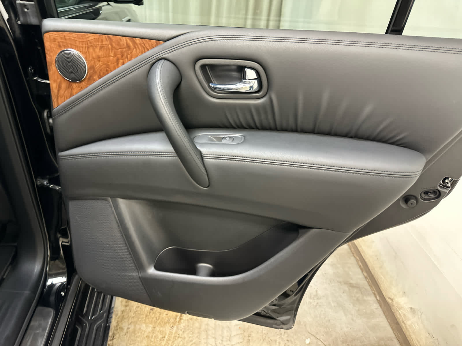 Certified 2024 Nissan Armada SL w/ Captain's Chairs Package image 30