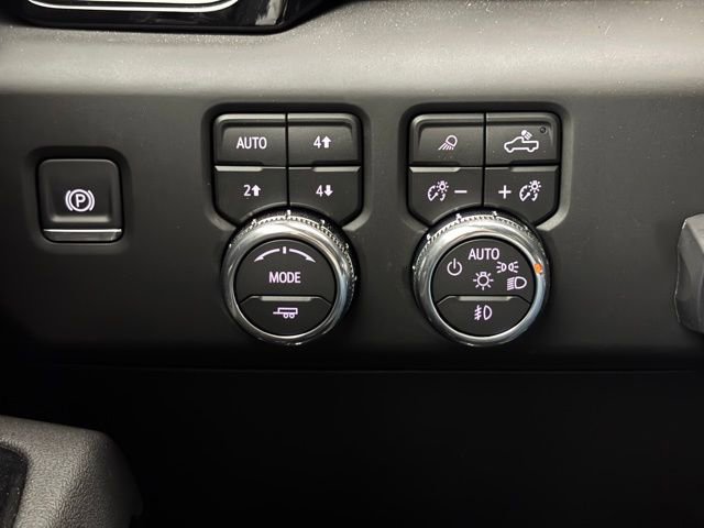 New 2026 GMC Sierra 1500 AT4 w/ Technology Package AWD/4WD image 22