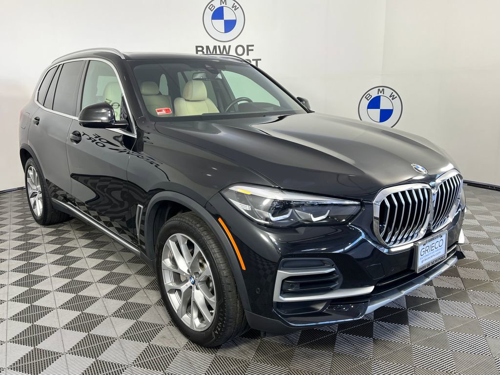 Used 2022 BMW X5 xDrive40i w/ Premium Package image 1