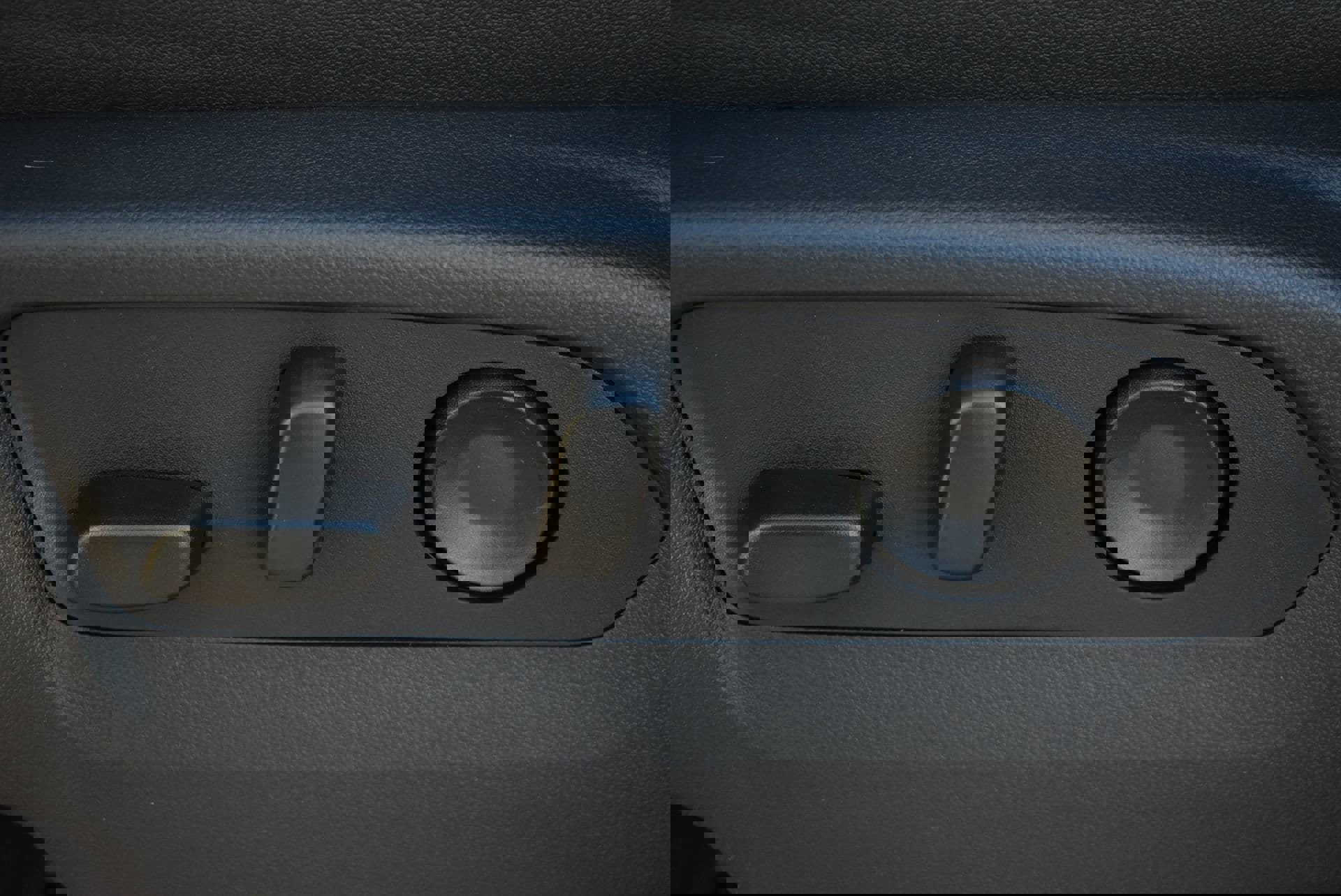 New 2026 GMC Sierra 1500 AT4 w/ Technology Package image 15