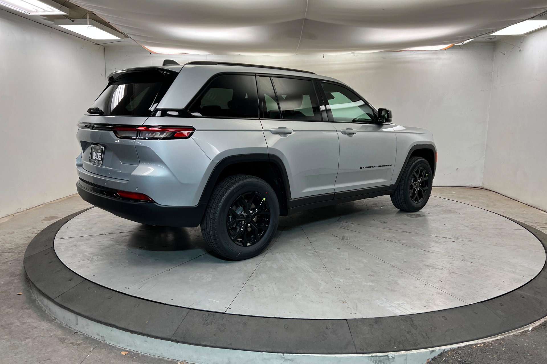 New 2025 Jeep Grand Cherokee 4WD image 5