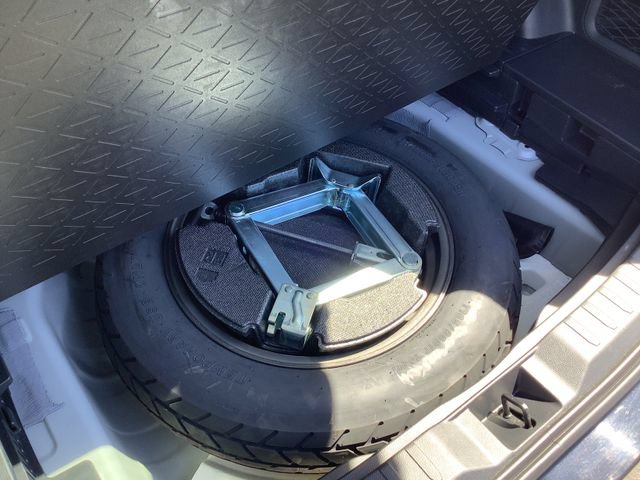 Used 2019 Toyota RAV4 XSE w/ XSE Weather Package AWD/4WD image 31