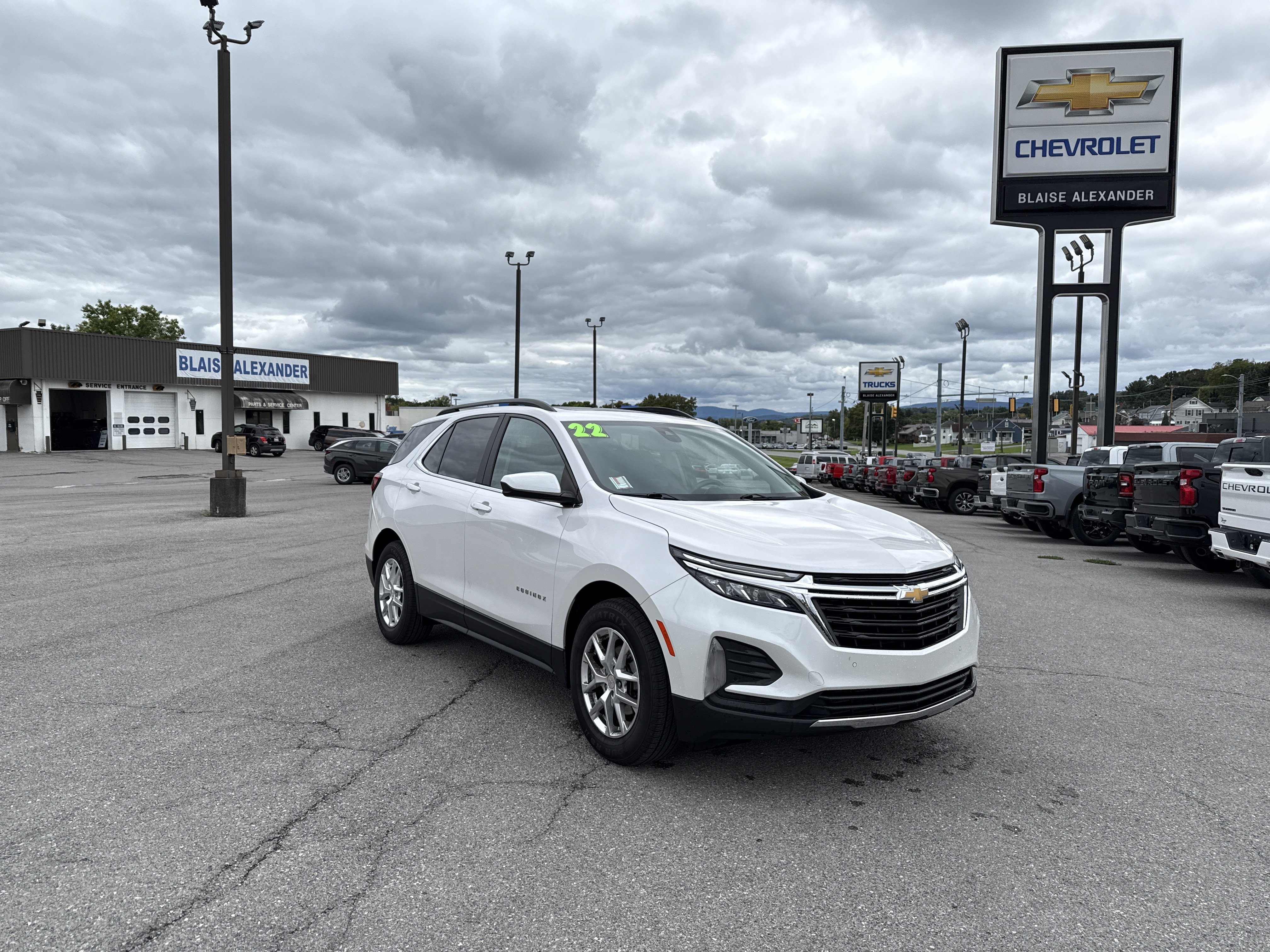Used 2022 Chevrolet Equinox LT