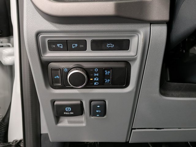 Used 2024 Ford F150 Lightning XLT image 21