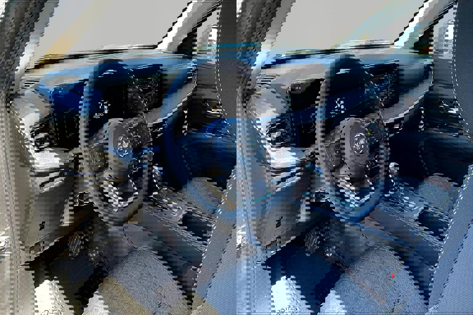 Used 2025 Nissan Kicks SV w/ SV Premium Package image 16