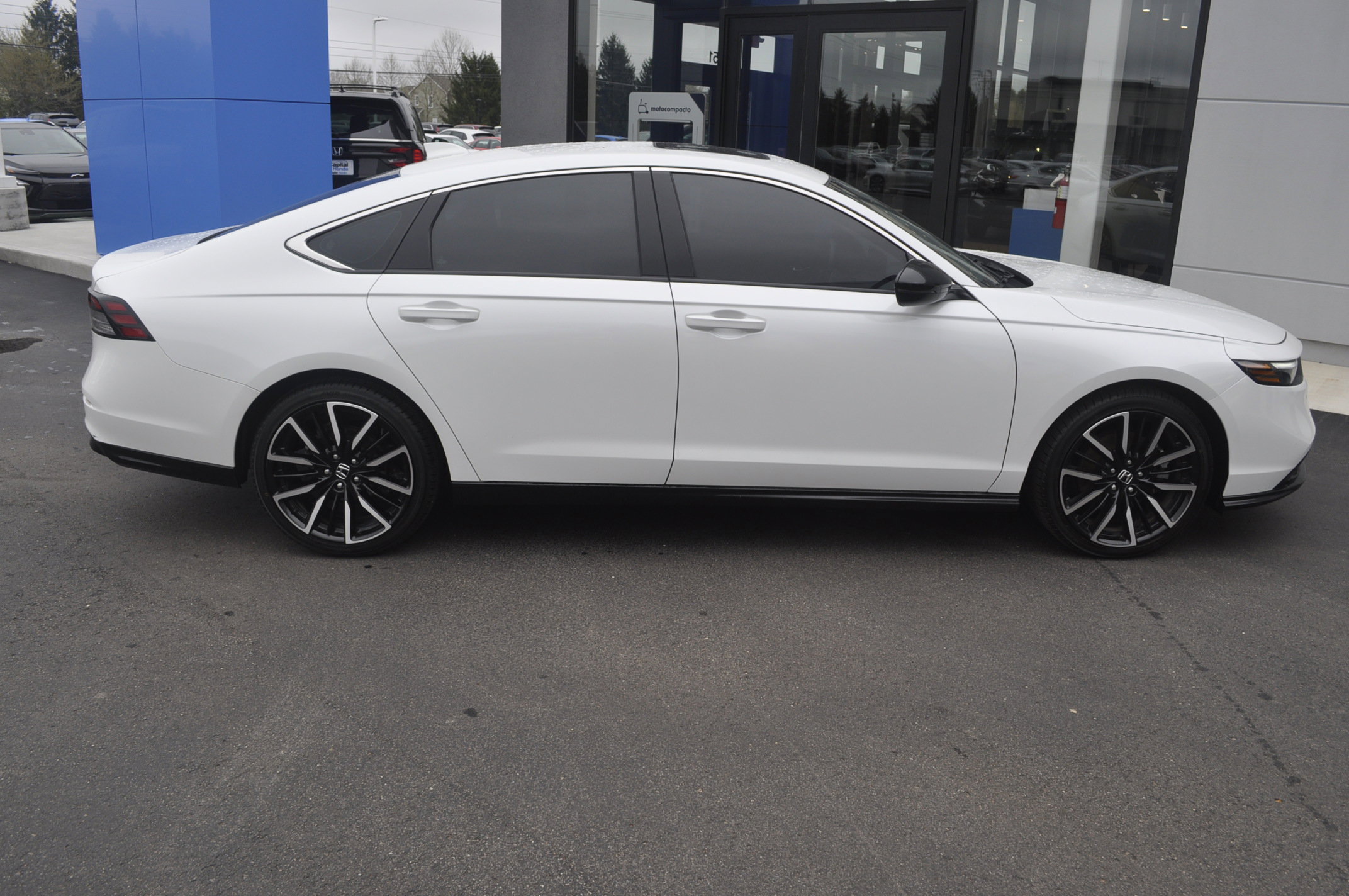 Certified 2024 Honda Accord Touring image 8