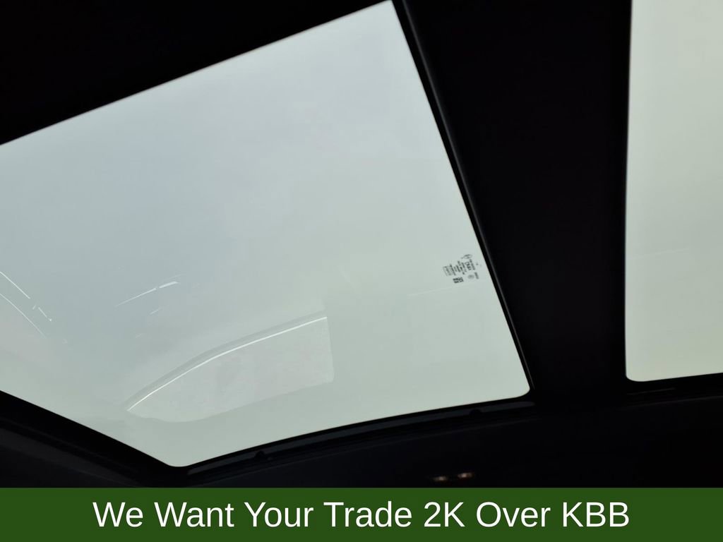 Used 2023 Lincoln Corsair Reserve w/ Equipment Group 202A image 12