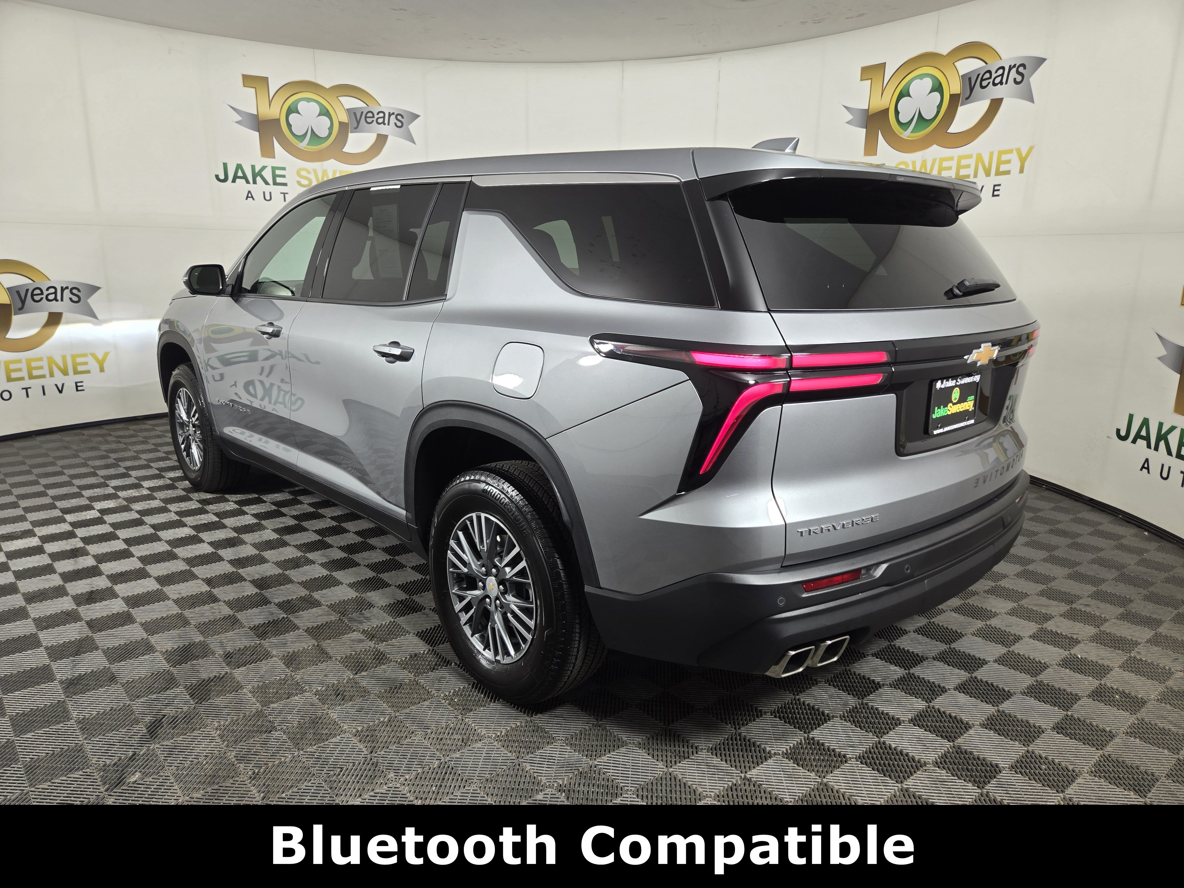 Used 2024 Chevrolet Traverse LS FWD image 6