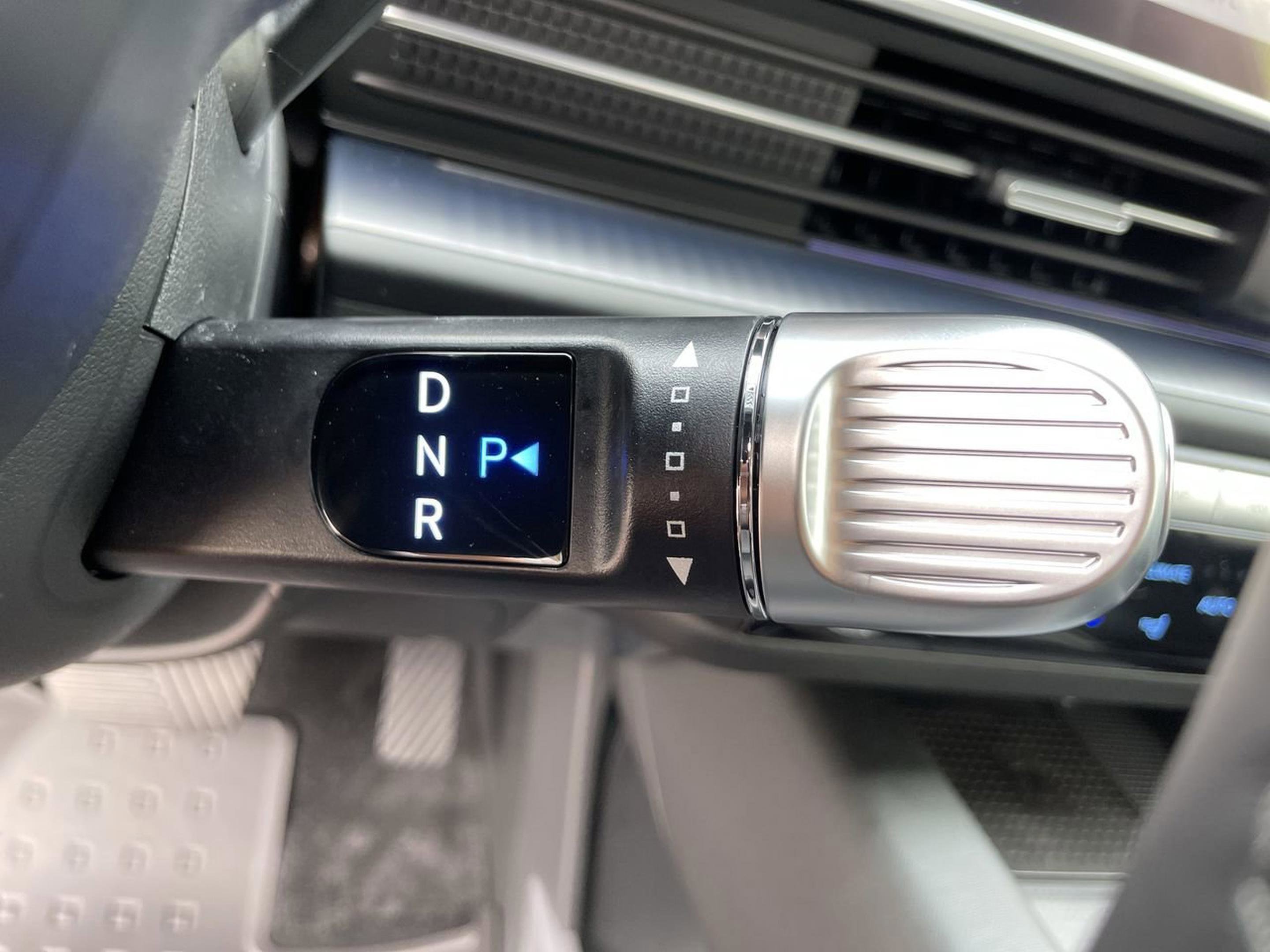 New 2025 Hyundai Ioniq 6 SEL image 14