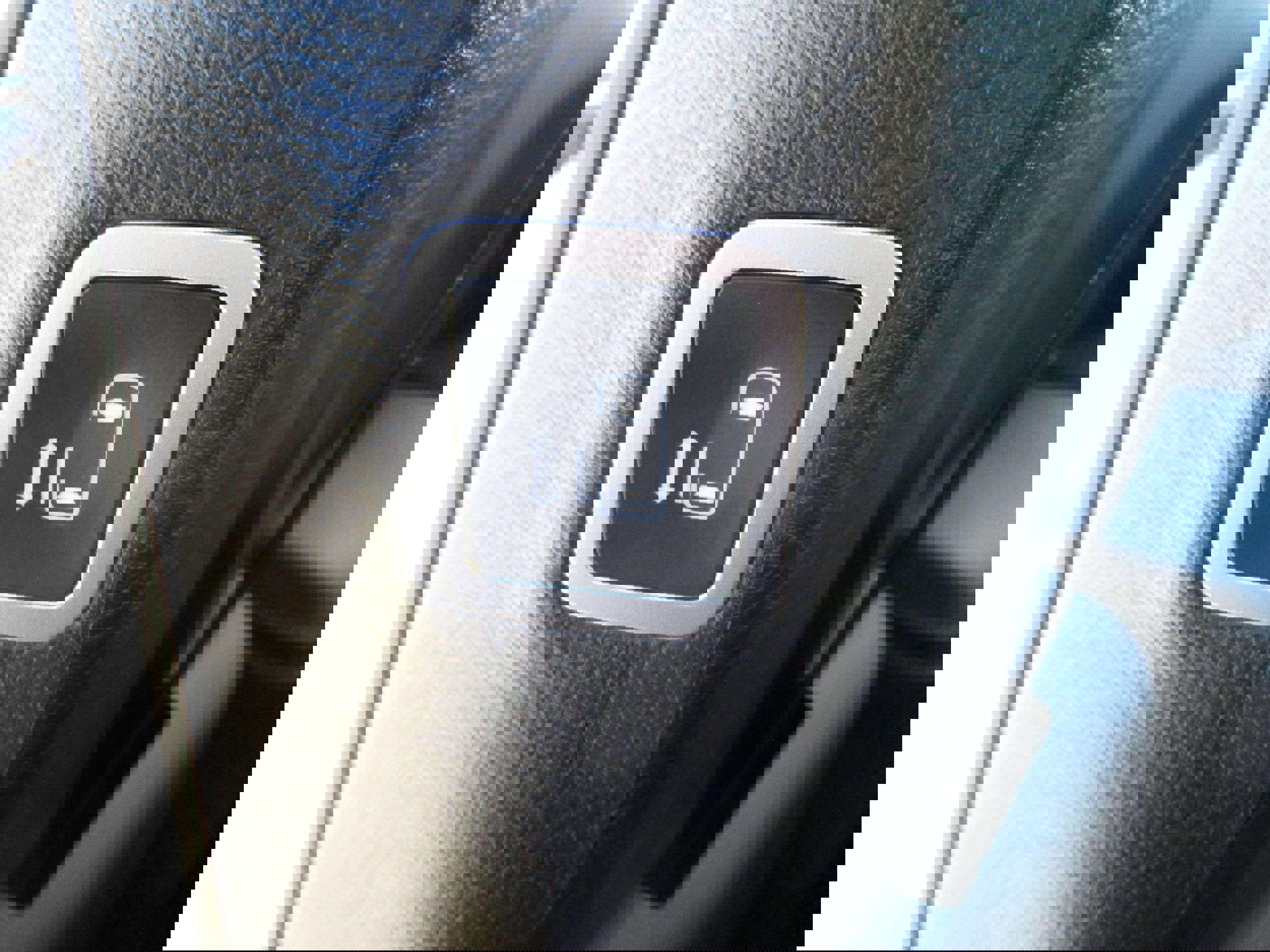 New 2026 Chrysler Pacifica Select w/ S Appearance Package image 36