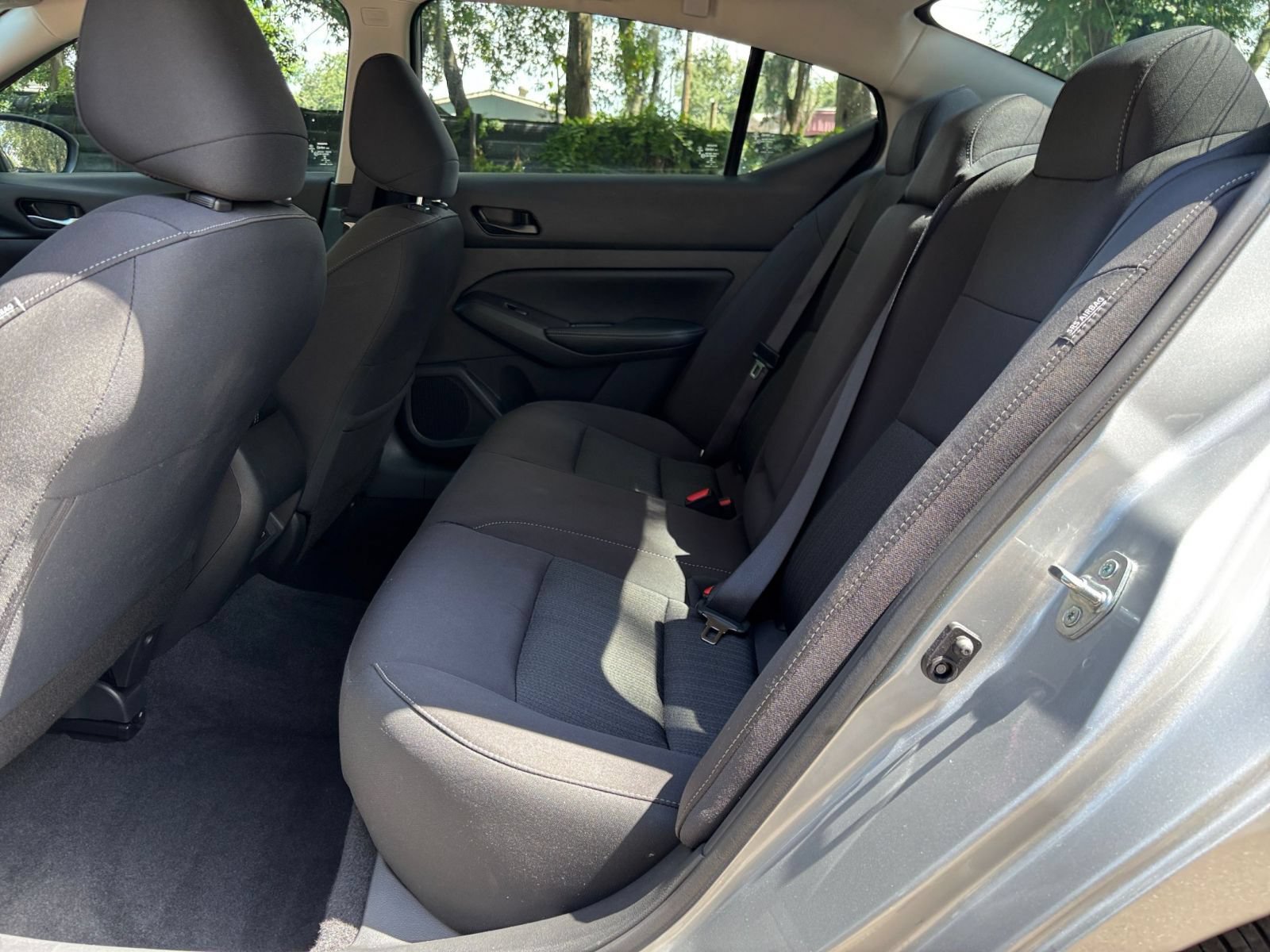 Used 2025 Nissan Altima 2.5 SV FWD image 25