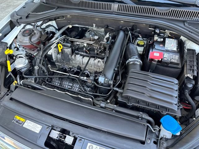 Used 2019 Volkswagen Jetta SE w/ Cold Weather Package FWD image 27