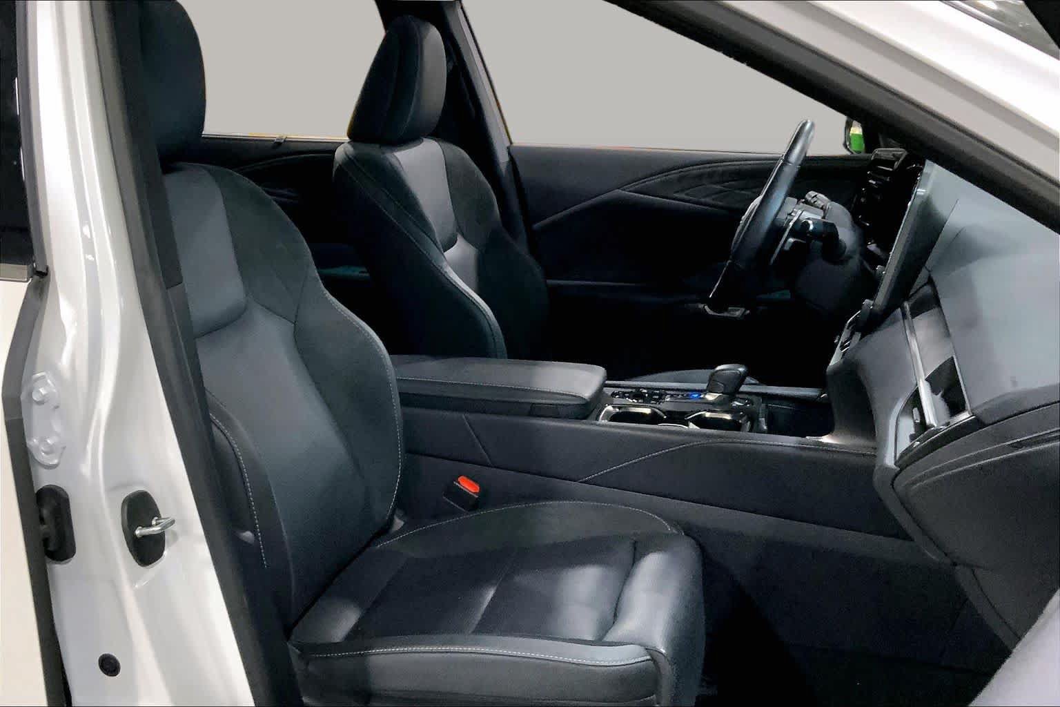 Certified 2025 Lexus RX 450h AWD w/ Convenience Package image 9