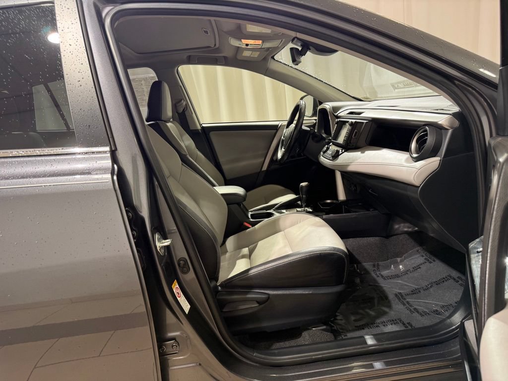 Certified 2018 Toyota RAV4 Limited AWD/4WD image 24