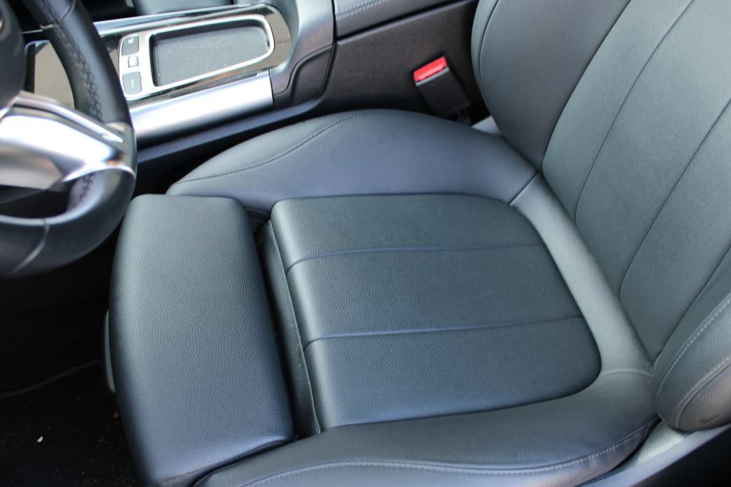 Used 2025 Mercedes-Benz GLA 250 image 11