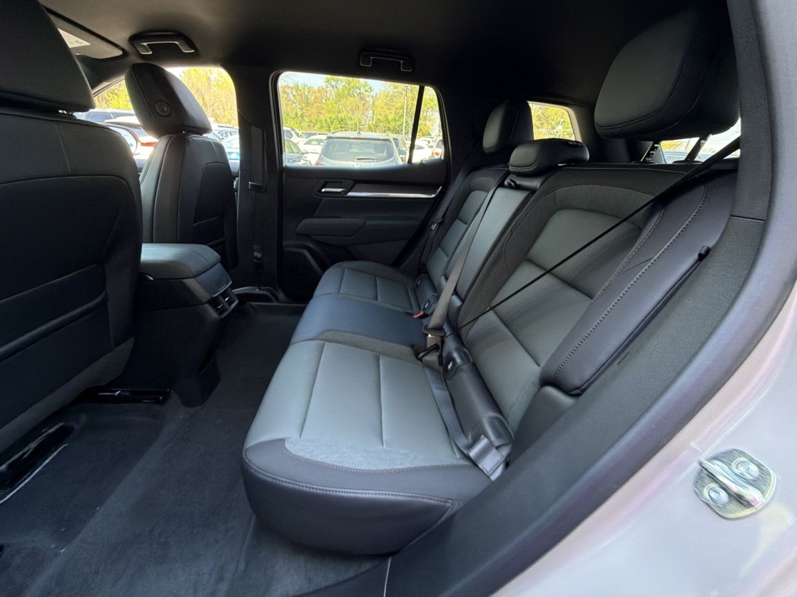 New 2026 GMC Terrain AT4 AWD/4WD image 24