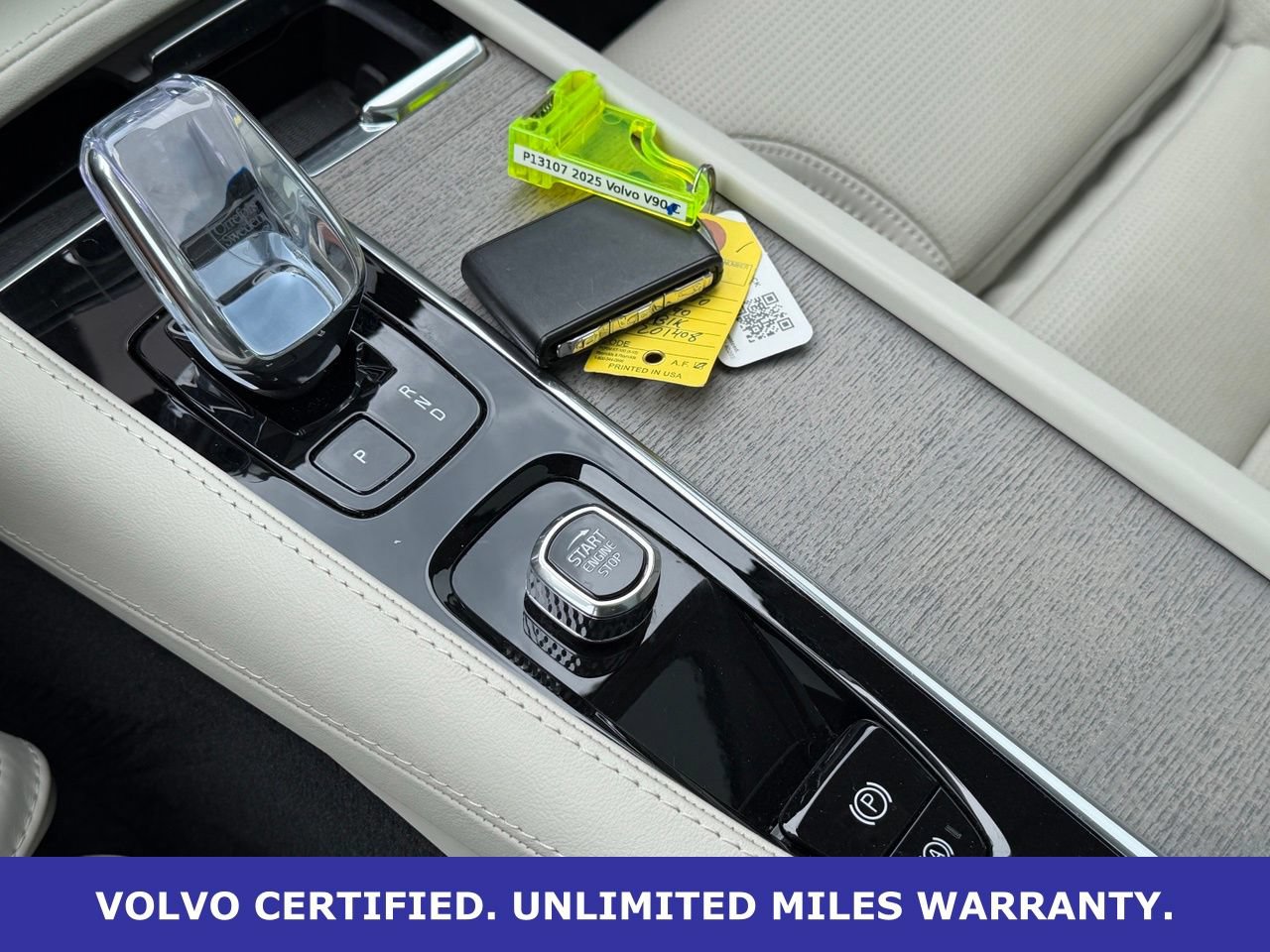 Certified 2025 Volvo V90 B6 Cross Country Ultra AWD/4WD image 19