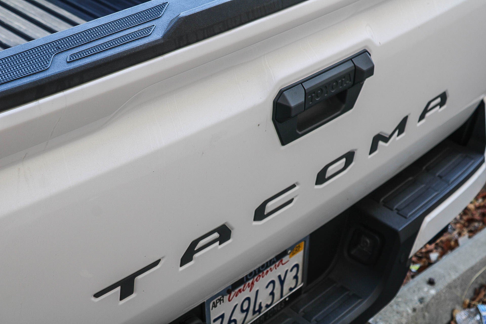 Used 2024 Toyota Tacoma TRD Sport w/ TRD Sport Upgrade Package AWD/4WD image 9