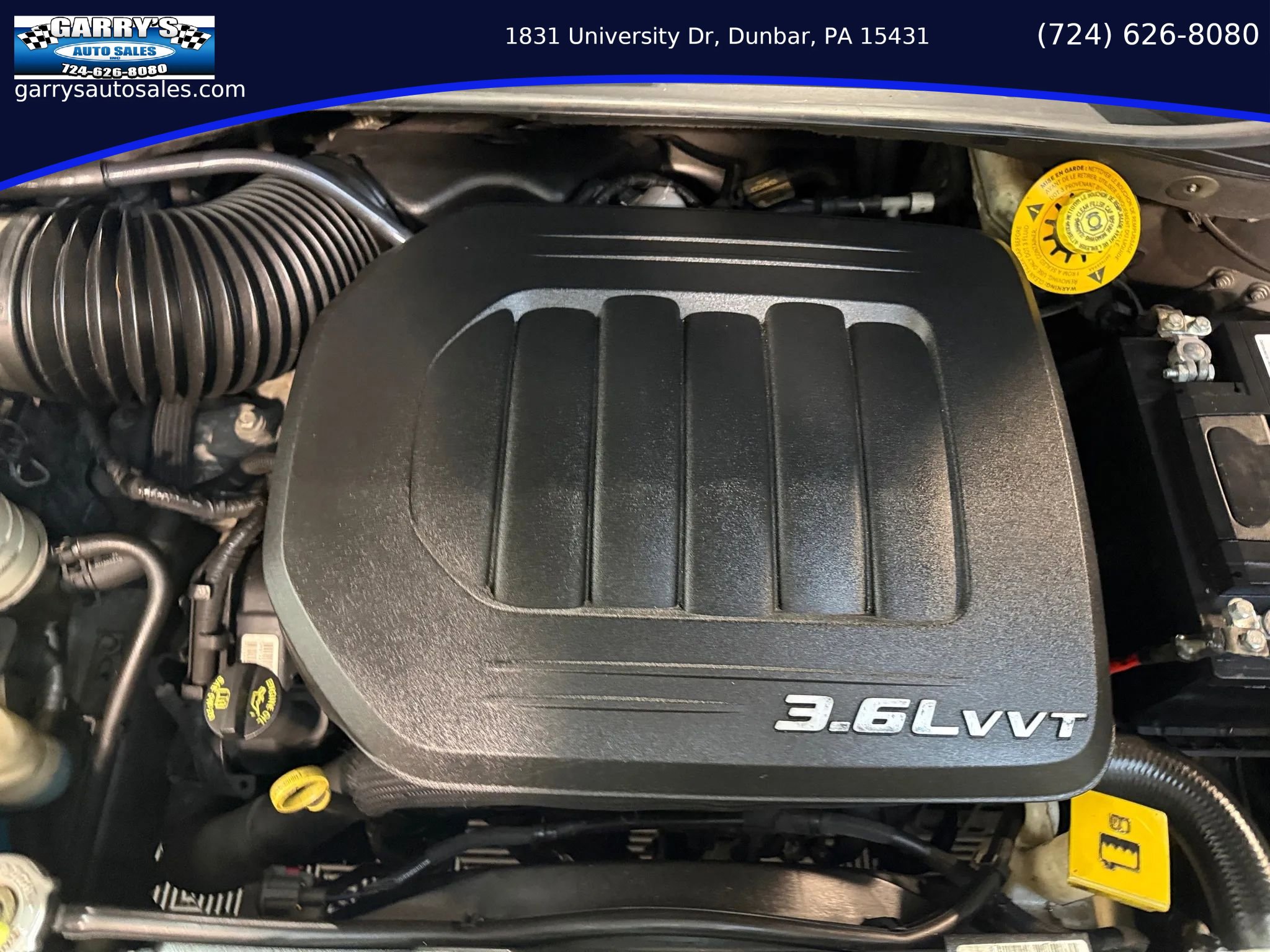 Used 2014 Chrysler Town & Country Touring FWD image 9