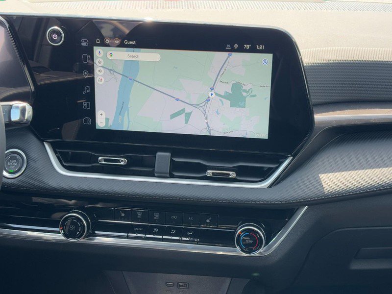 New 2026 Chevrolet Equinox LT w/ Safety and Technology Package FWD image 8