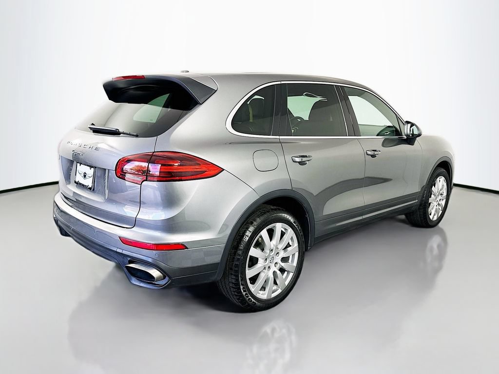 Used 2016 Porsche Cayenne AWD/4WD image 5