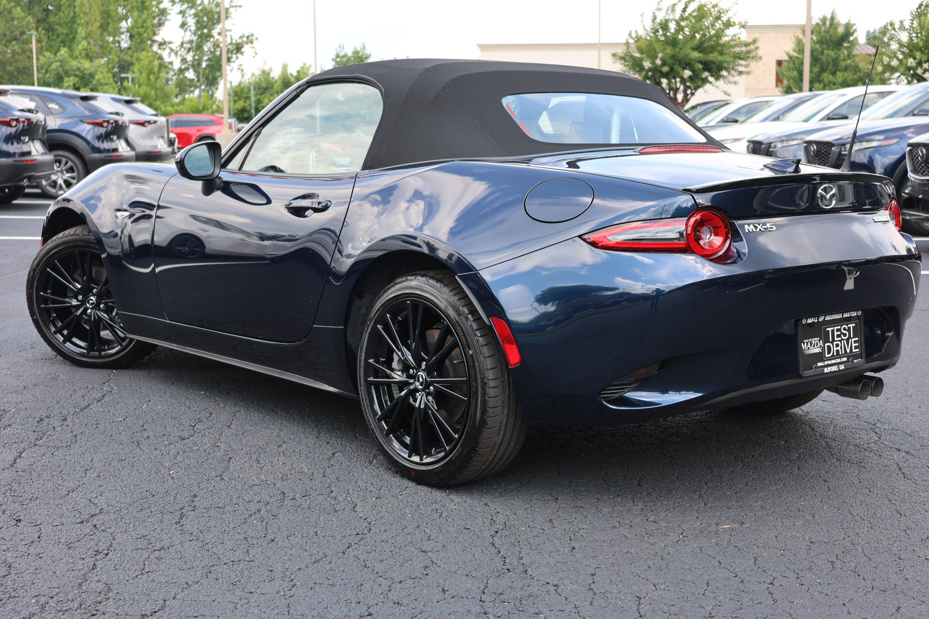 New 2026 MAZDA MX-5 Miata Club w/ Interior Package RWD image 5