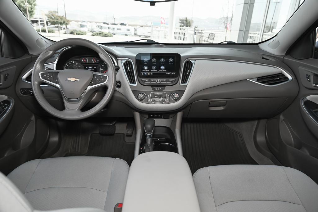 Used 2023 Chevrolet Malibu LS FWD image 21