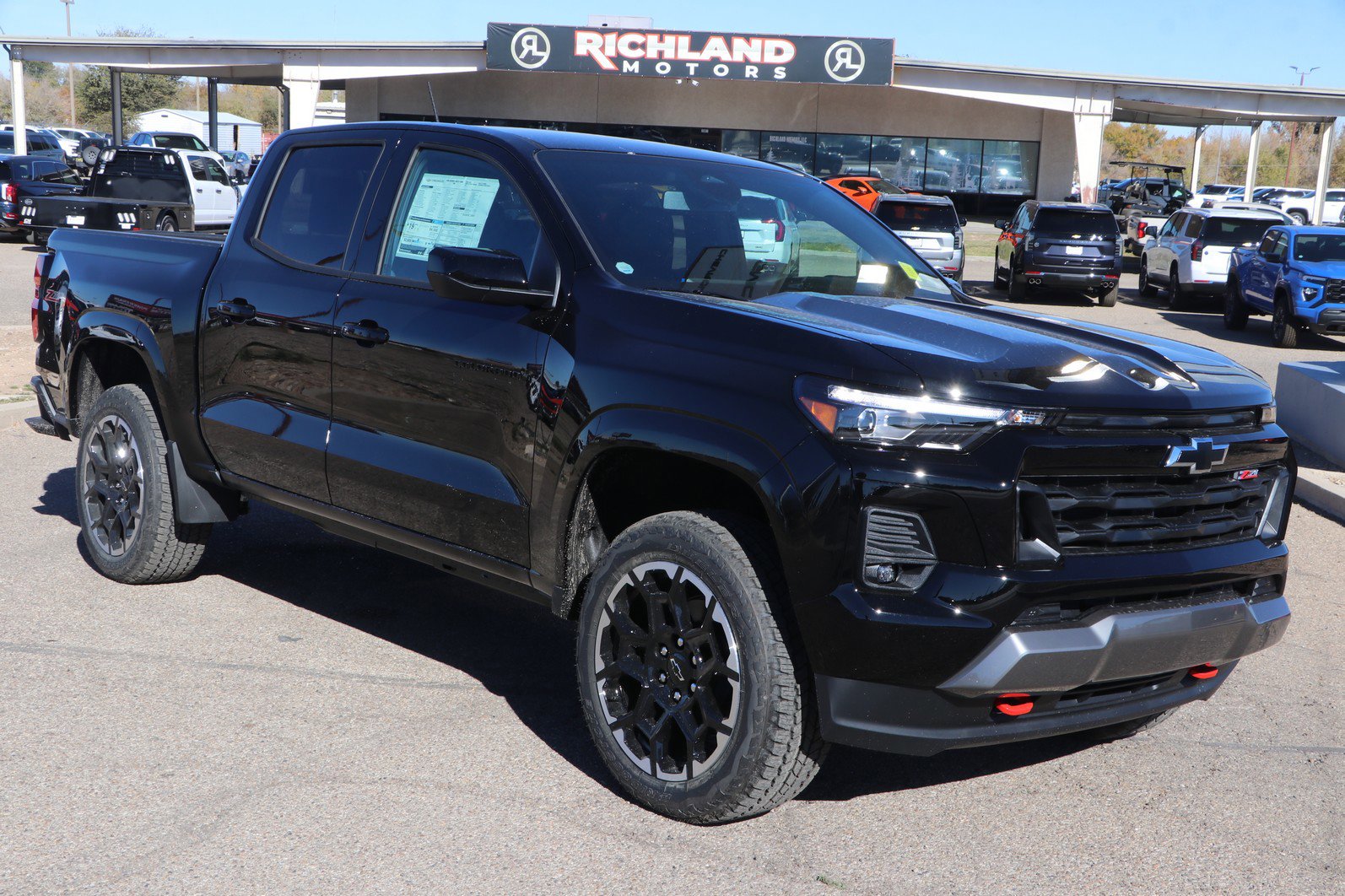 New 2026 Chevrolet Colorado Z71 w/ Z71 Convenience Package 2