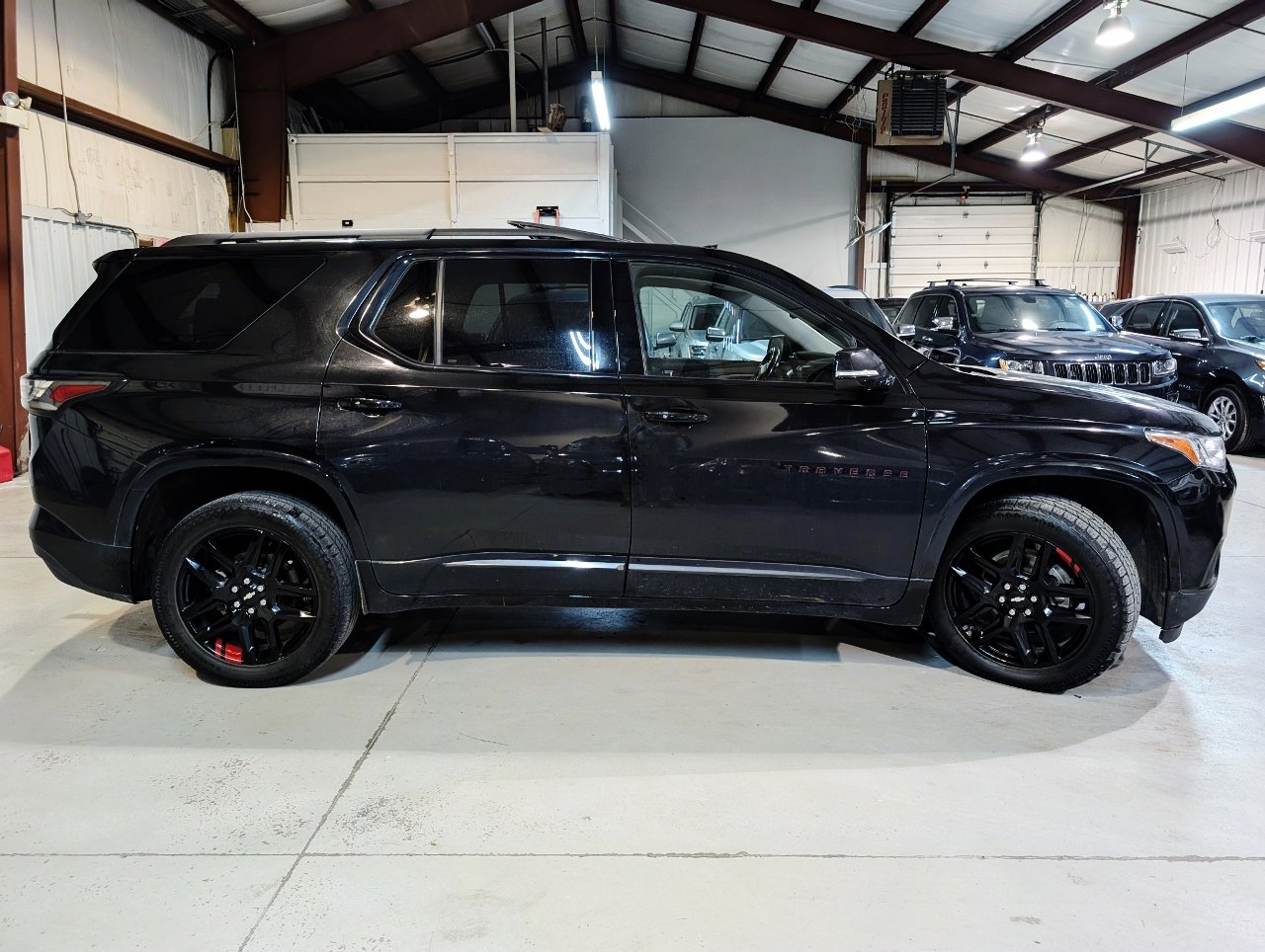 Used 2019 Chevrolet Traverse Premier w/ Redline Edition image 12
