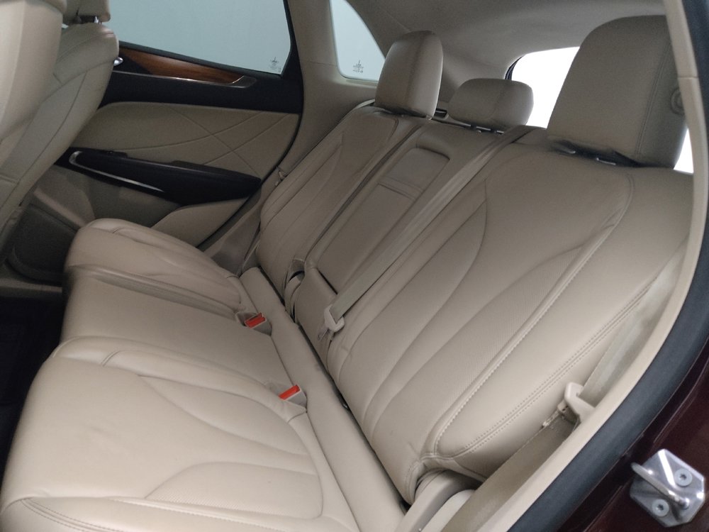 Used 2017 Lincoln MKC Select w/ Select Plus Package FWD image 18