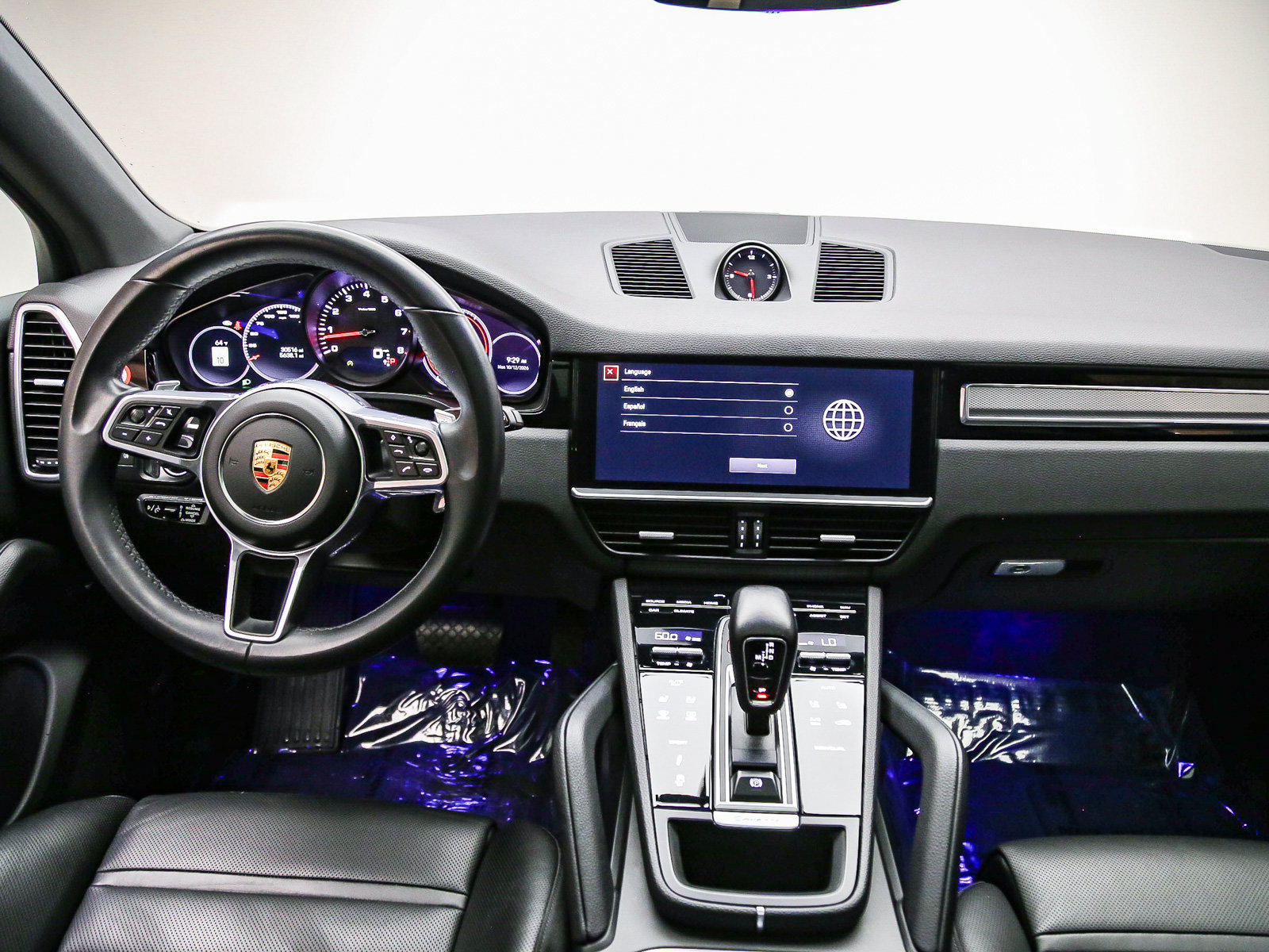 Certified 2023 Porsche Cayenne Platinum Edition AWD/4WD image 16