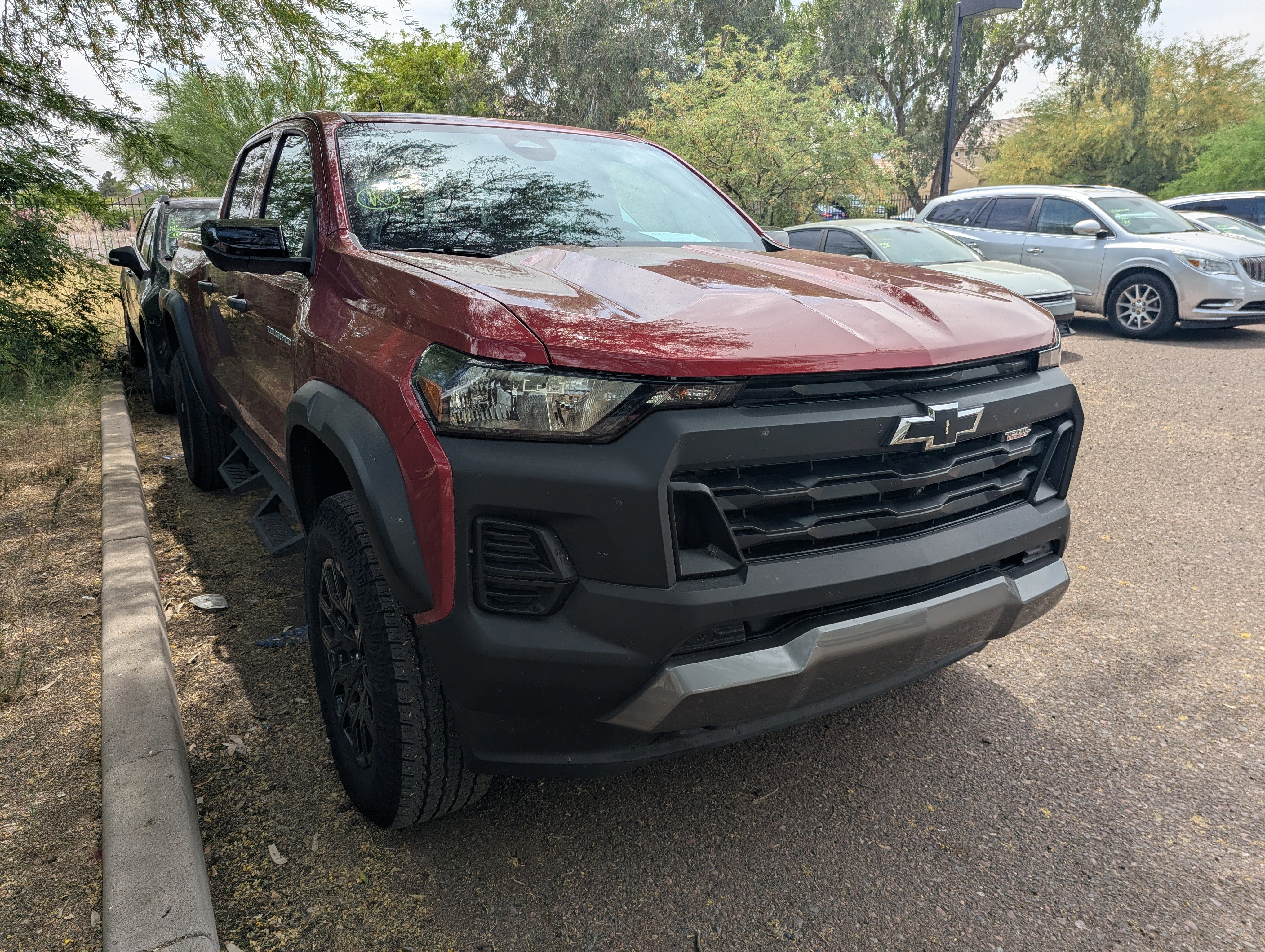 Used 2024 Chevrolet Colorado Trail Boss w/ Technology Package image 2