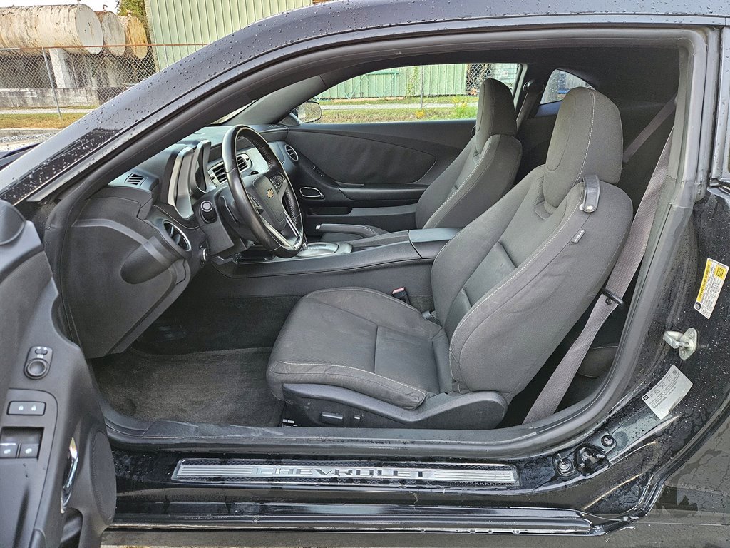 Used 2015 Chevrolet Camaro LT w/ RS Package image 6